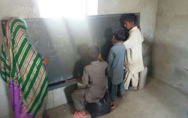 معلمی در روستاهای محروم با ۵۰۰ هزار تومان