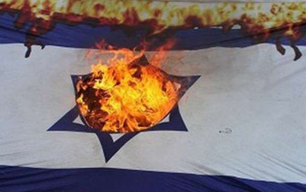 فوتبالیستی که پرچم اسرائیل را درفینال آتش زد