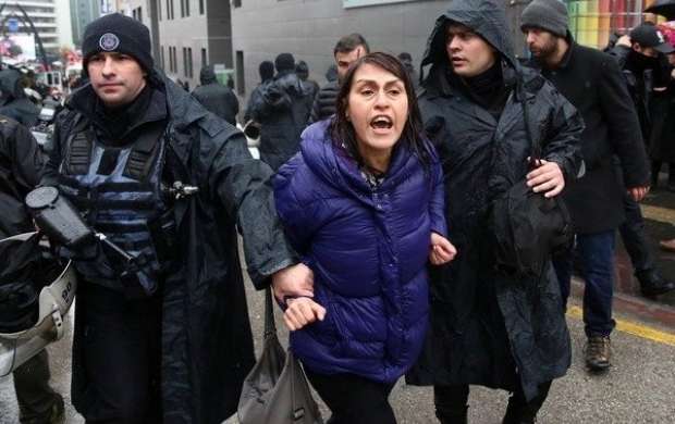 تظاهرات زنان در ترکیه به خشونت کشیده شد