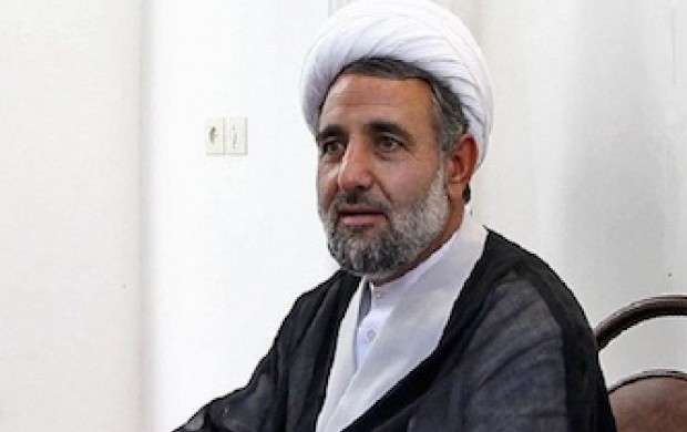 احمدی نژاد را یک ضدانقلاب تمام عیار می دانم