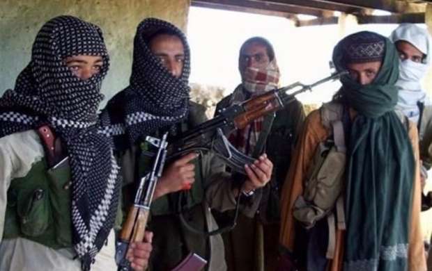 سقوط ۱۲ پاسگاه در حمله طالبان به افغانستان
