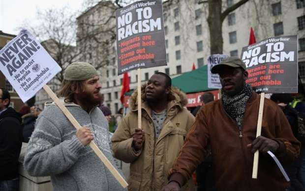 تظاهرات در بریتانیا علیه نژادپرستی و اسلام هراسی