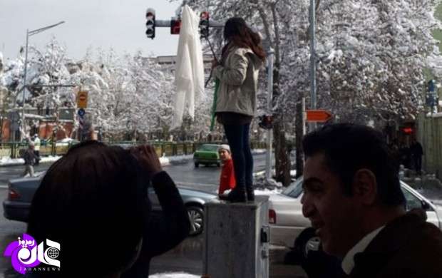 رسوایی ۵۰ هزار تومانی اصلاح طلبان و دختران انقلاب +تصاویر