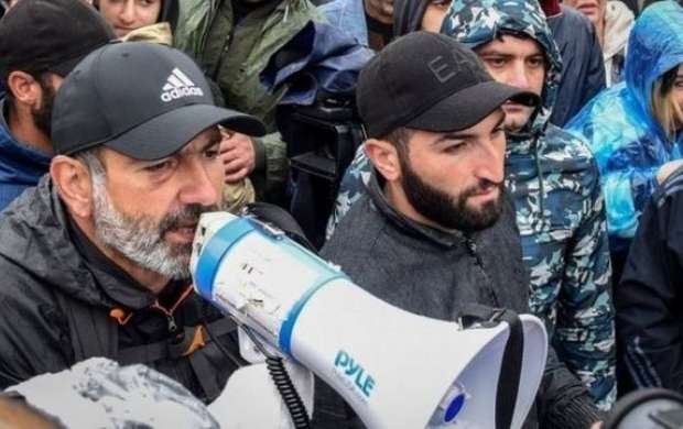 رهبر مخالفان ارمنستان بازداشت شد