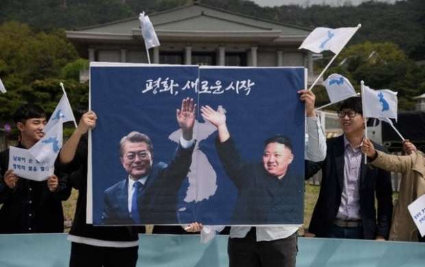 ​نصب پرچم‌های اتحاد مجدد دو کره