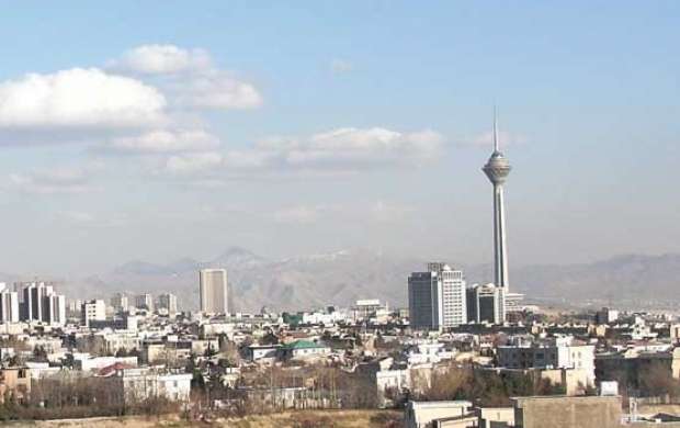 هوای سالم تهران / آسمان کمی ابری است