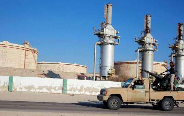 ارتش لیبی کنترل ۲ بندر نفتی را به دست گرفت