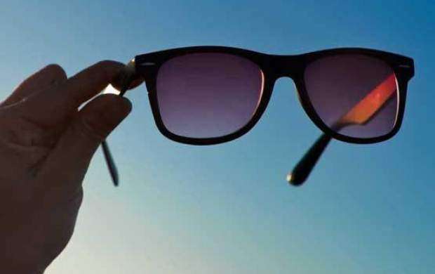 عینک آفتابی؛ محافظی در برابر بیماری‌های چشم