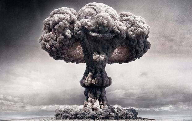 بیانات رهبر انقلاب در مورد بمب اتم