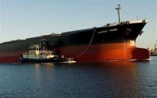ایران ذخیره سازی نفت روی دریا را آغاز کرد
