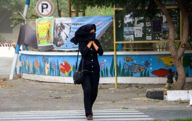 ​وزش باد شدید و تندباد لحظه‌ای در تهران