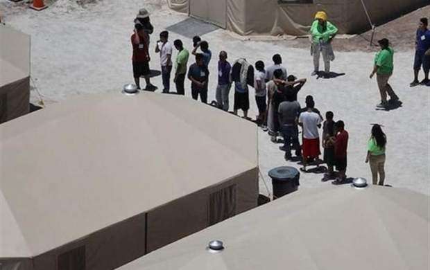 شرایط ناگوار کودکان مهاجر در شهر چادری تگزاس
