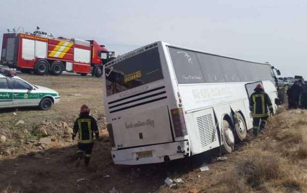 جزئیات واژگونی اتوبوس در استان فارس