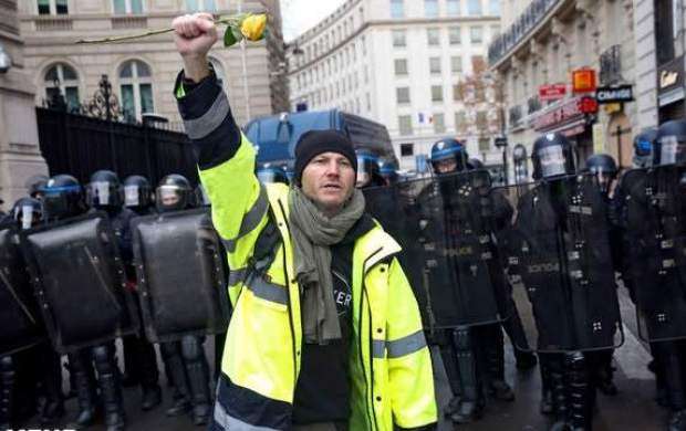 آغاز اعتراضات «سه شنبه سیاه» در فرانسه