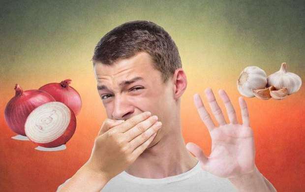 چگونه بوی سیر و پیاز دهان را از بین ببریم ؟