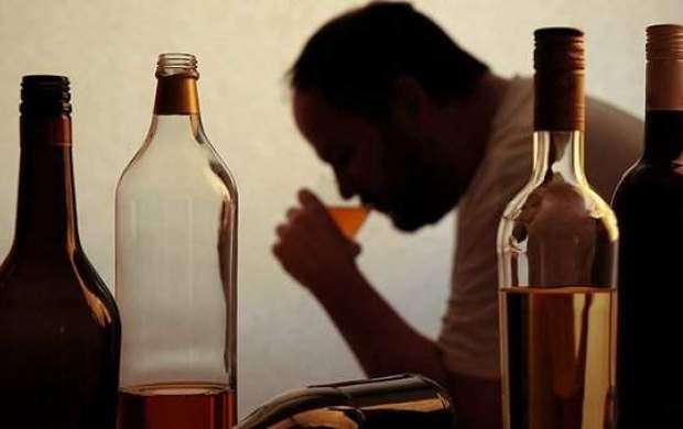 از عوارض تا شیوه‌های درمان مصرف «الکلی‌ها»