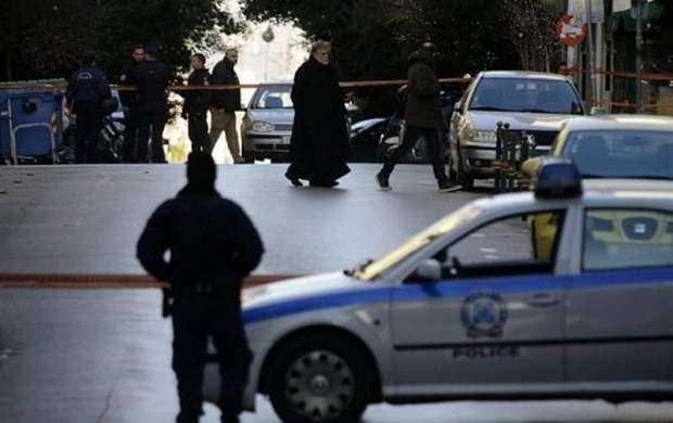 انفجار بمب مقابل کلیسا در یونان ۲ زخمی برجا گذاشت
