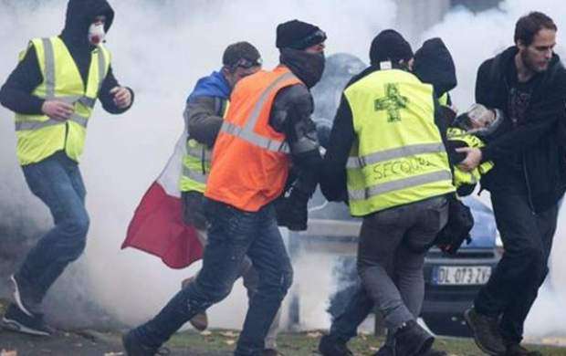 ۱۴۰۷ مجروح در اعتراضات یک ماهه فرانسه