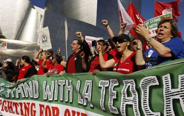 اعتصاب هزاران معلم در لس‌آنجلس بخاطر دستمزد