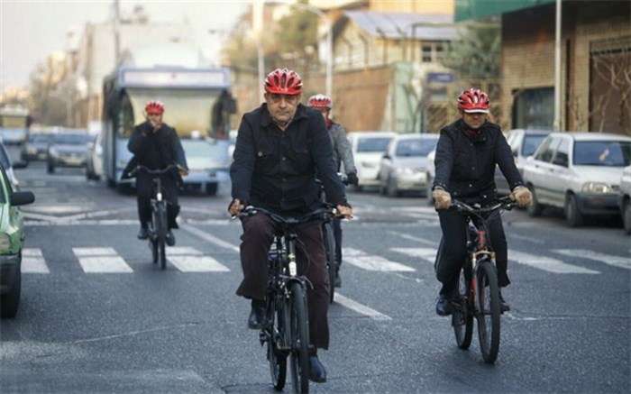 مدیریت اصلاح‌طلبان پایتخت را قفل کرد/ دوچرخه بازی حناچی کی تمام می‌شود؟