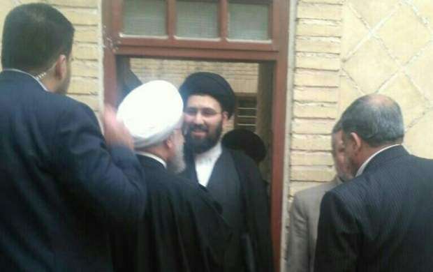 حضور روحانی در منزل سید علی خمینی