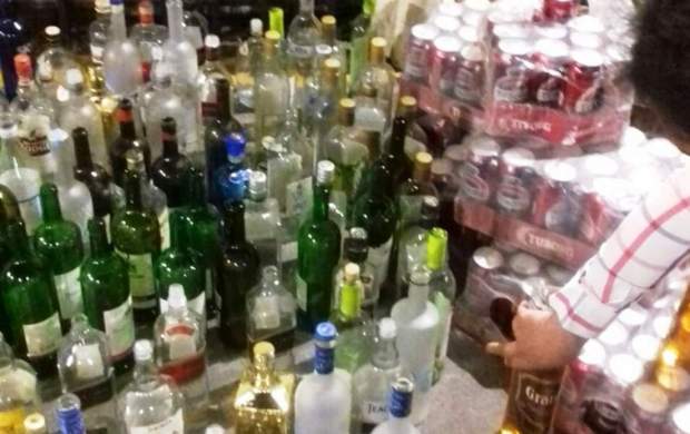کشف ۳هزار بطری مشروبات الکلی جاسازی شده