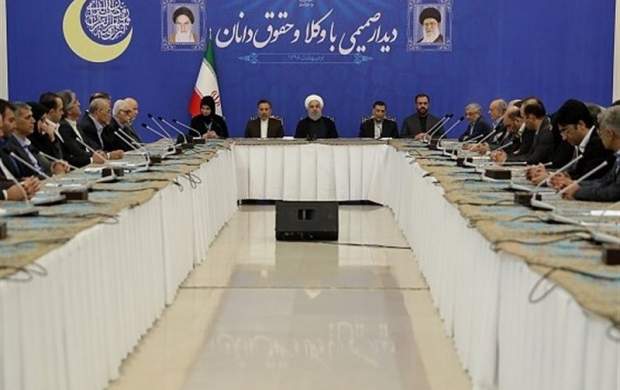 روحانی: حکومت ایران حکومت قانون است