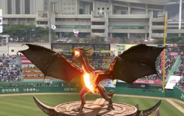 اتفاق عجیب در افتتاحیه بیسبال کره‌جنوبی
