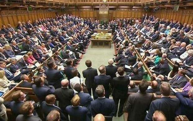 تعرض نمایندگان پارلمان بریتانیا به کارمندان