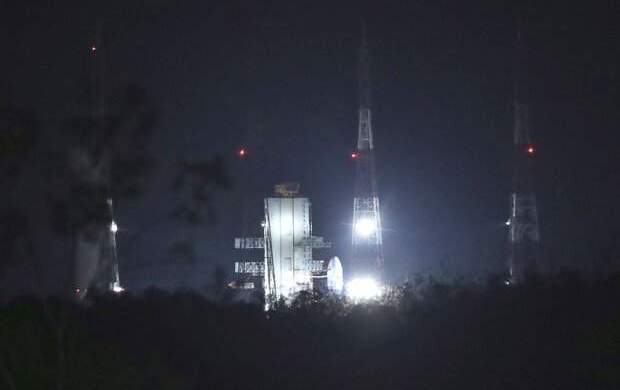پرتاب فضاپیمای هندی به ماه لغو شد