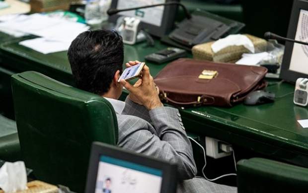 موبایل بازی نماینده‌های مجلس خاطره می‌شود +تصاویر