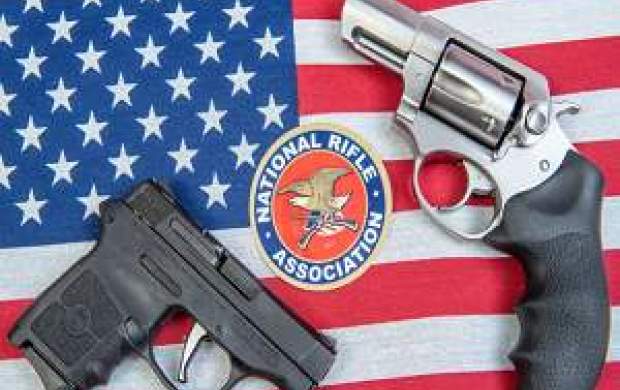 ۳ عضو انجمن ملی سلاح آمریکا استعفا کردند