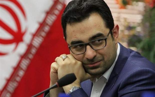 عراقچی به دادگاه رفت/ اتهام: اخلال در نظام اقتصادی