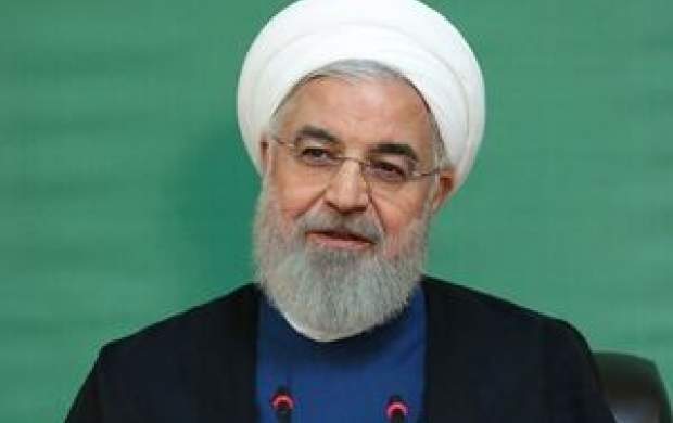 روحانی به وعده جایزه برای منتقدان عمل کرد