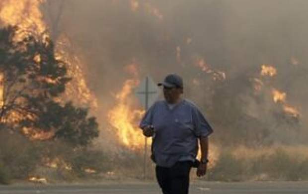آتش‌سوزی در کالیفرنیا چهل هزار نفر را آواره کرد