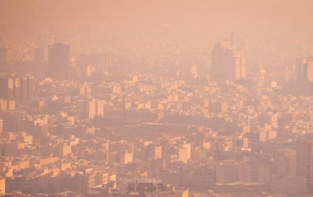 معضل آلودگی هوای تهران ادامه دارد/ چرا راهکارهای حناچی یک شوخی تلخ در حوزه شهری است؟