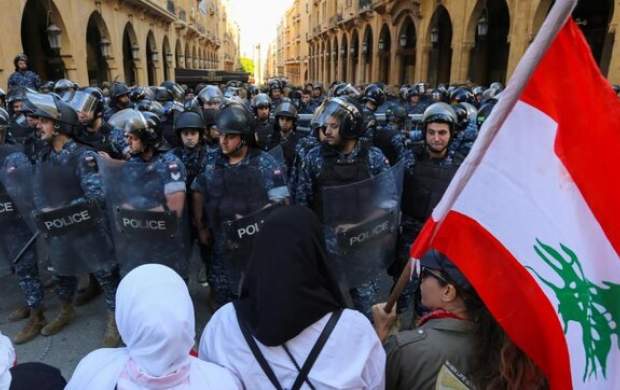 تعویق جلسه پارلمان لبنان در پی بند آوردن مسیرها توسط معترضان
