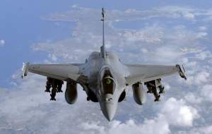 هند ۳ فروند جنگنده رافائل از فرانسه تحویل‌گرفت
