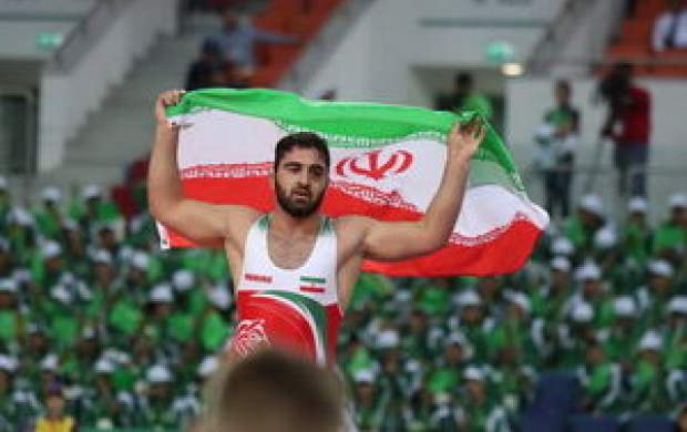 آزادکار ایران برترین کشتی گیر جهان شد​​​​​​​