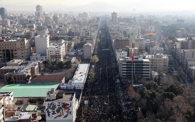 اولین تصاویر بالگرد از جمعیت میلیونی تهران