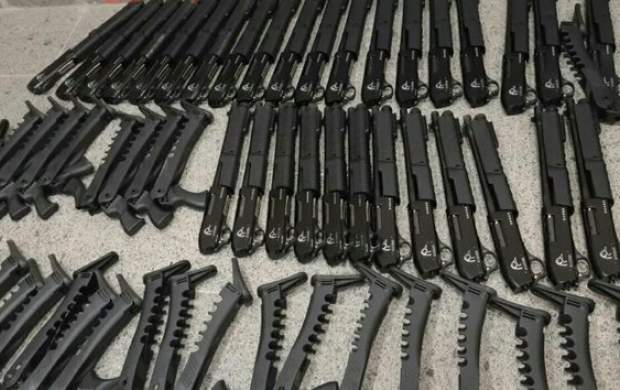 کشف ۲ محموله اسلحه قاچاق در غرب کشور