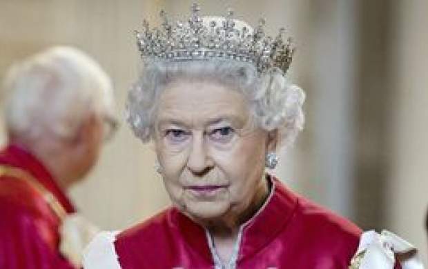 فرار ملکه انگلیس از مرگ کرونایی + عکس