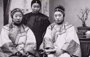 وفاداری عجیب زنان چینی به شوهران متوفایشان!