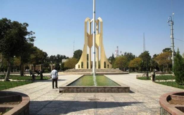 میدان تاریخی کرمان غرق شد