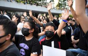 استفاده از ماسک در هنگ‌کنگ ممنوع است