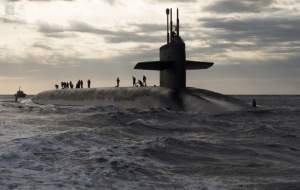 ایران می‌تواند طی ۱۰ سال زیردریایی اتمی بسازد
