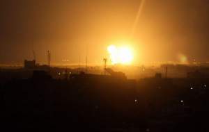 حمله جنگنده‌های صهیونیستی به شرق غزه