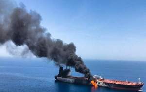 انفجار یک نفتکش یونانی در یکی از بنادر عربستان