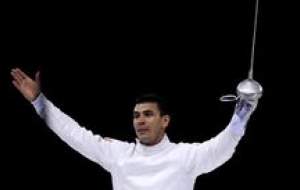قهرمان المپیک پیک رستوران شد! +عکس