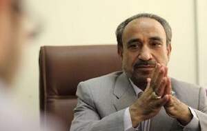 یقه حامیان رئیس‌جمهور خاطی را بگیرید!